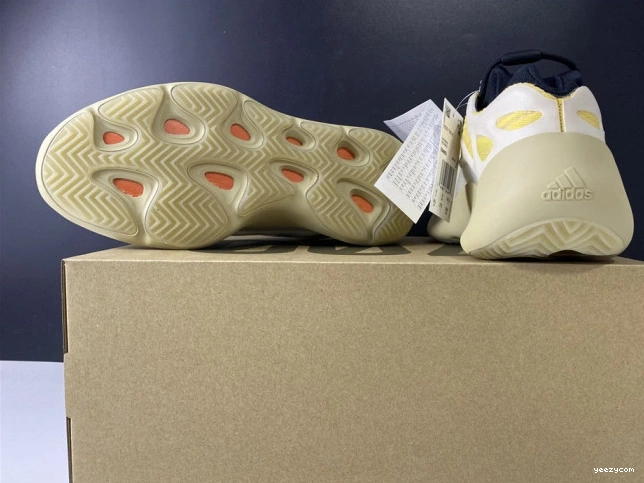 YEEZY 700 SRPHYM